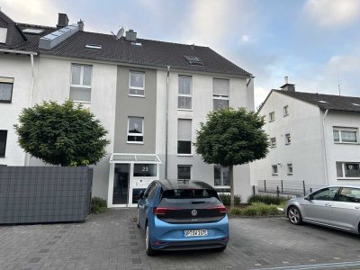 Helle 3-Zimmer Wohnung mit Balkon im 1. OG in Leverkusen-Küppersteg