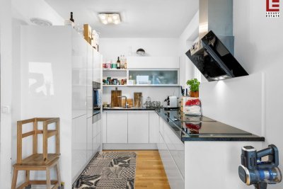 Sommerangebot - Neuwertige große Eigentumswohnung mit großzügiger Terrasse und inklusive Tiefgarage!