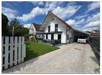 Gepflegtes Einfamilienhaus mit Garage und Carport in Kaufbeuren