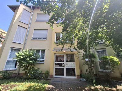Charmante 2-Zimmer-Wohnung mit Balkon in bester Lage der Südstadt