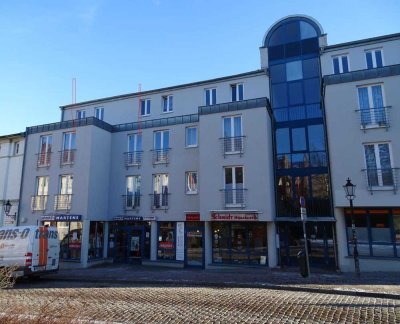 Großräumige 2 Raum Wohnung in der Innenstadt + EBK + Fahrstuhl
