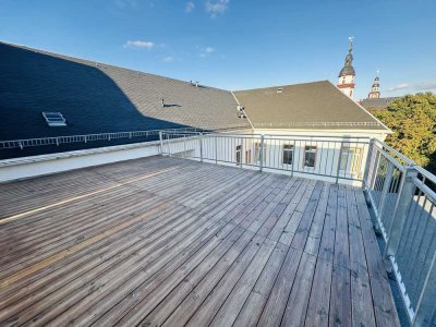 Exklusive, kernsanierte 4-Zimmer-Wohnung mit Süd-Balkon, Terrasse 40m², Sauna und Stellplatz.