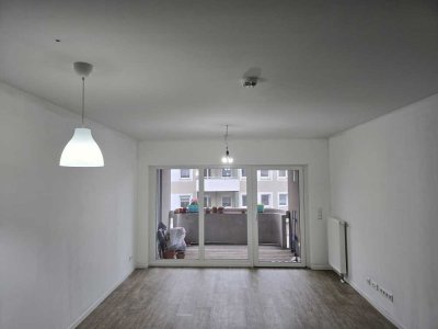 Helle 3-Zimmer Wohnung mit Balkon in Frankfurt-Eschersheim