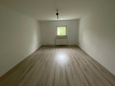 2-Zimmerwohnung mit Duschbad bezugsfertig