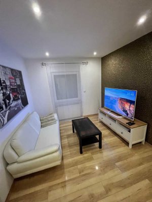 Direkt gegenüber BASF: möblierte 2-Zimmer-Wohnung auf Zeit (12 Monate) in LU-Oppau
