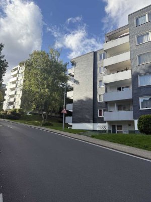 Attraktive 3-Zimmer-Wohnung mit Balkon und Aufzug in Leverkusen-Lützenkirchen