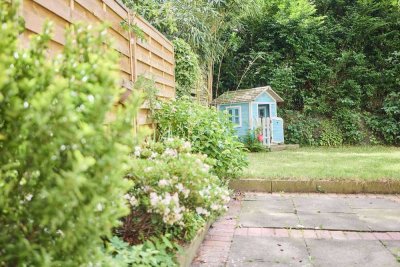 Ein Zuhause, das den Alltag leichter macht - 4 Zimmer plus Garten in Eimsbüttel
