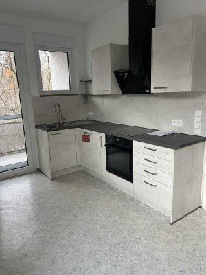 Helle 4-Zimmer Wohnung im 1. OG im Heilbronner Osten in kleiner Wohneinheit