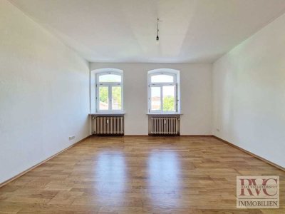 Helle 2-Zimmer-Wohnung - Denkmalschutz mit ruhiger Innenhofausrichtung, ideal für Singles & Paare
