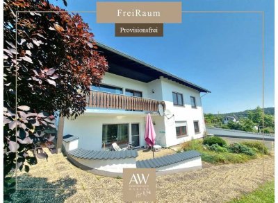 ***FreiRaum***
Großzügige, wärmegedämmte Villa mit Traumaussicht. Einliegerwohnung. Courtagefrei