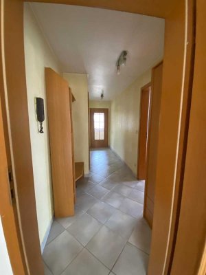 Neu renovierte Wohnung in 2 FH