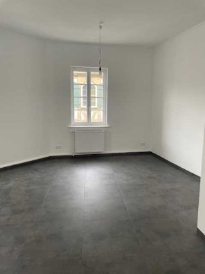 Komplett renovierte 2 Zimmerwohnung im Herzen der Innenstadt
