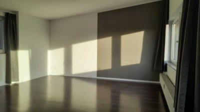 Helle 3-Zimmer Wohnung mit Balkon in Duisburg Altstadt