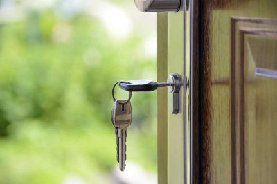 Hier werfen Sie Ihr Geld zum Fenster REIN! Bezugsfreie 3-Zi-Whg. ab 01.09.2025 mit Balkon - TOP-Lage