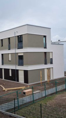 2 Zi-Penthouse Neubau mit geh. Innenausstattung, Terrasse, EBK ud TG-Stellplatz in Hamburg-Bergedorf