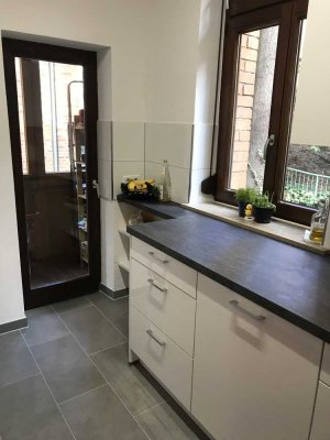 Altbau: 3-Raum-Wohnung mit Balkon und Einbauküche in Stuttgart