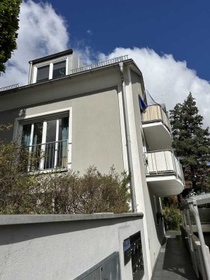 Helle 2-Zimmer-Wohnung mit Balkon- direkt am Ostpark