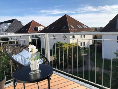 Helles möbliertes Loft im grünen Wiederitsch