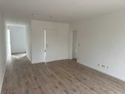 Gut geschnittene 3-Zimmerwohnung mit Balkon in grüner Lage