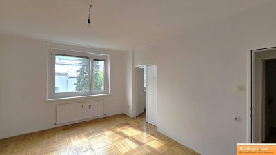 GRÜNRUHELAGE IN DER SCHWEIZERTALGASSE HÖHE ERZBISCHOFGASSE