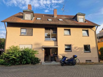 Vollständig renovierte 2-Zimmer-Wohnung mit EBK in 97320, Albertshofen