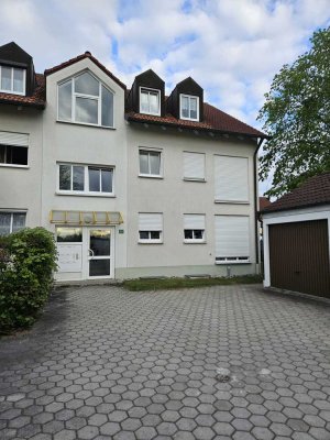 Gut geschnittene Gartenwohnung