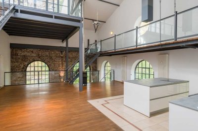Erstmalig am freien Markt, einzigartiges Designer-Loft in historischer Industriekultur