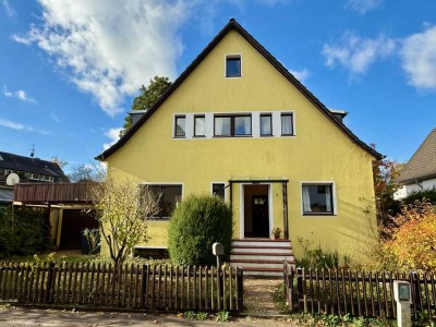 Freistehendes Einfamilienhaus mit Potenzial und wunderschönem Garten in Köln Dünnwald