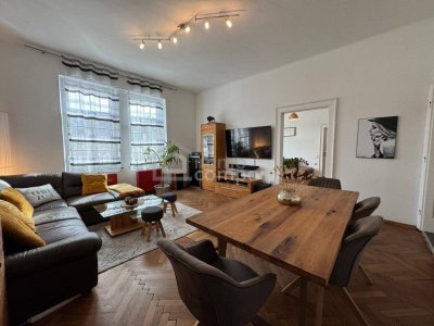 Wohnen &amp; Arbeiten clever kombiniert – Altbau mit 2 Eingängen