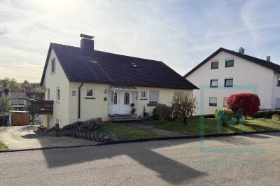 Einfamilienhaus mit Doppelgarage in ruhiger Lage