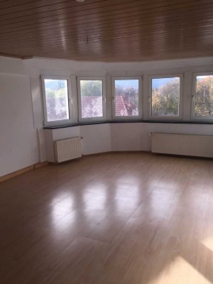 Helle lichtdurchflutete 4-Zimmer-Wohnung