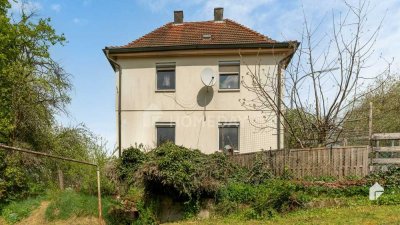 Attraktives Einfamilienhaus mit 6 Zimmern in ruhiger Lage von Tambach