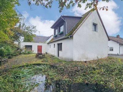 Dornröschenschlaf! EFH mit Garage auf großem Areal bei Asbach. 10 Min. A3, 30 Min. Bonn.