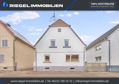 Sie hier? Wir auch! Einfamilienhaus mit modernisierter Einliegerwohnung in angenehmer Wohnlage