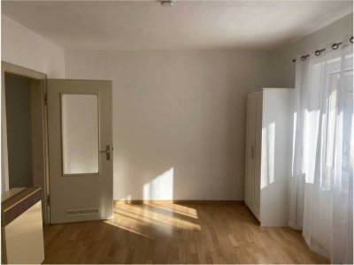 Helle 2-Zimmer-Wohnung im Hochparterre in Würzburg-Grombühl