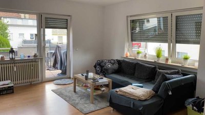 Gepflegte Wohnung mit vier Zimmern sowie Balkon und EBK in Völklingen