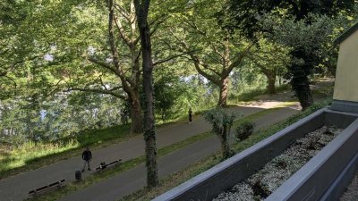 Terrassenwohnung mit traumhaftem Blick auf den Neckar - direkt am Puls der City