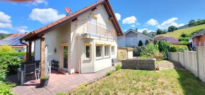 Schönes Einfamilienhaus mit Garten