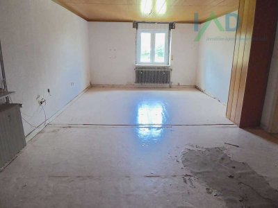 Freistehendes Einfamilienhaus mit 10 KW Photovoltaik, teilsaniert und mit Garten