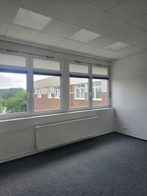 moderne Büroeinheit im Fachmarktzentrum Wennigsen