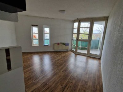 1-Zimmer-Wohnung in Donaueschingen mit Balkon, Aufzug und Keller TELEFONNUMMER im Text