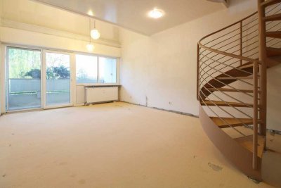 Großzügige Penthousewohnung mit Galerie, Dachterrasse & Loggia in ruhiger Waldrandlage