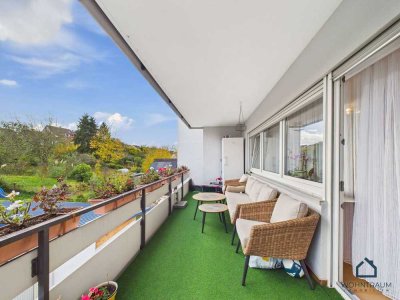 Zu schön um wahr zu sein? Sanierte 3 Zimmer Wohnung mit Balkon