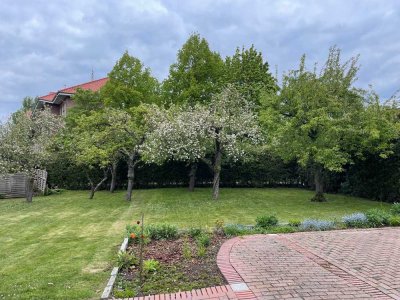 Zweifamilienhaus mit großem Garten im schönen Berenbostel zu verkaufen
