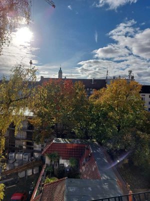 Besichtigung 10. & 11. April - Helle Maisonettewohnung mit Dachterrasse in der Innenstadt