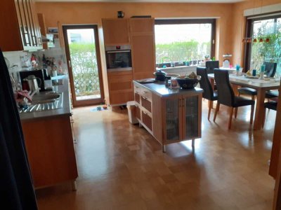 Geschmackvolle 4-Raum-Wohnung mit gehobener Innenausstattung mit Balkon in Heidelberg