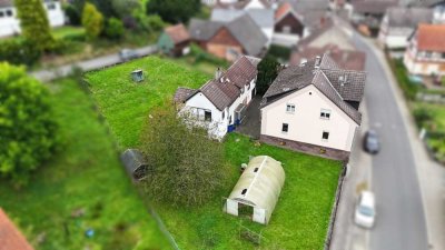Mehrfamilienhaus + Nebenhaus in Ortenberg Bergheim