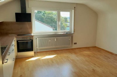 Schöne helle 3-Zimmer-Dachgeschosswohnung in Altbach