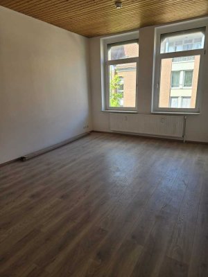 Stilvoll modernisiert: 2-Zimmer-Wohnung in der Oststadt