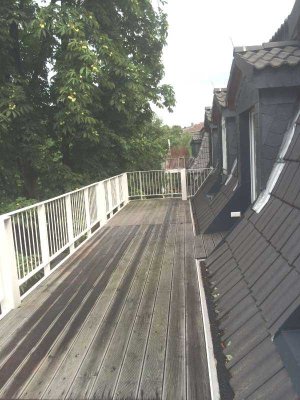 Dachgeschossetage mit grosser Terrasse hinter der Alten Oper